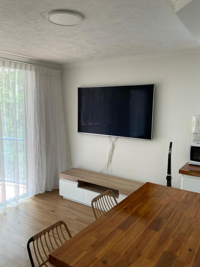 Surfers Beach Resort One 골드코스트 외부 사진