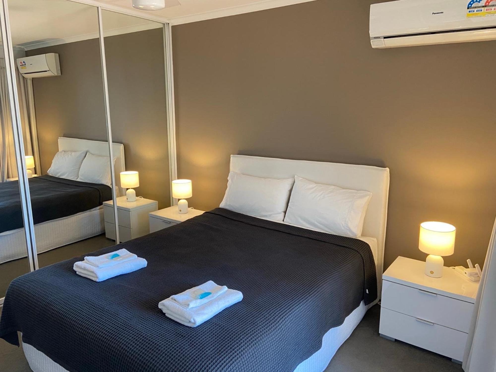 Surfers Beach Resort One 골드코스트 외부 사진